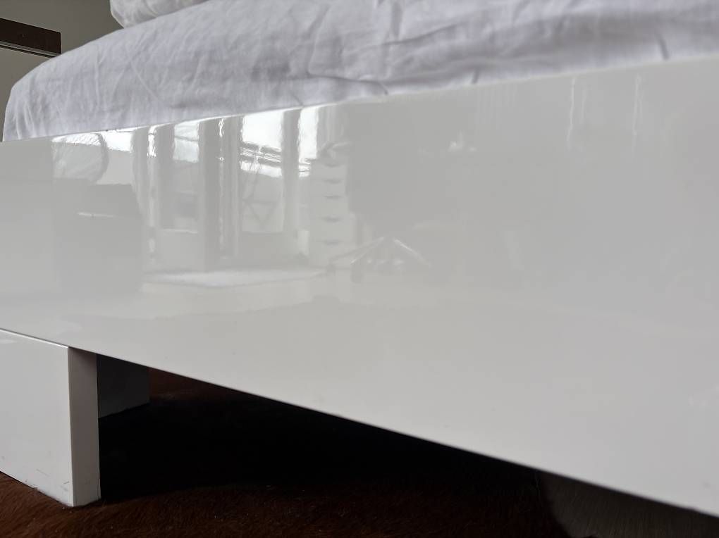 Lits: Bett 160cm mit Lattenrost – D'occasion à Muttenz par Michel.Bloch 1