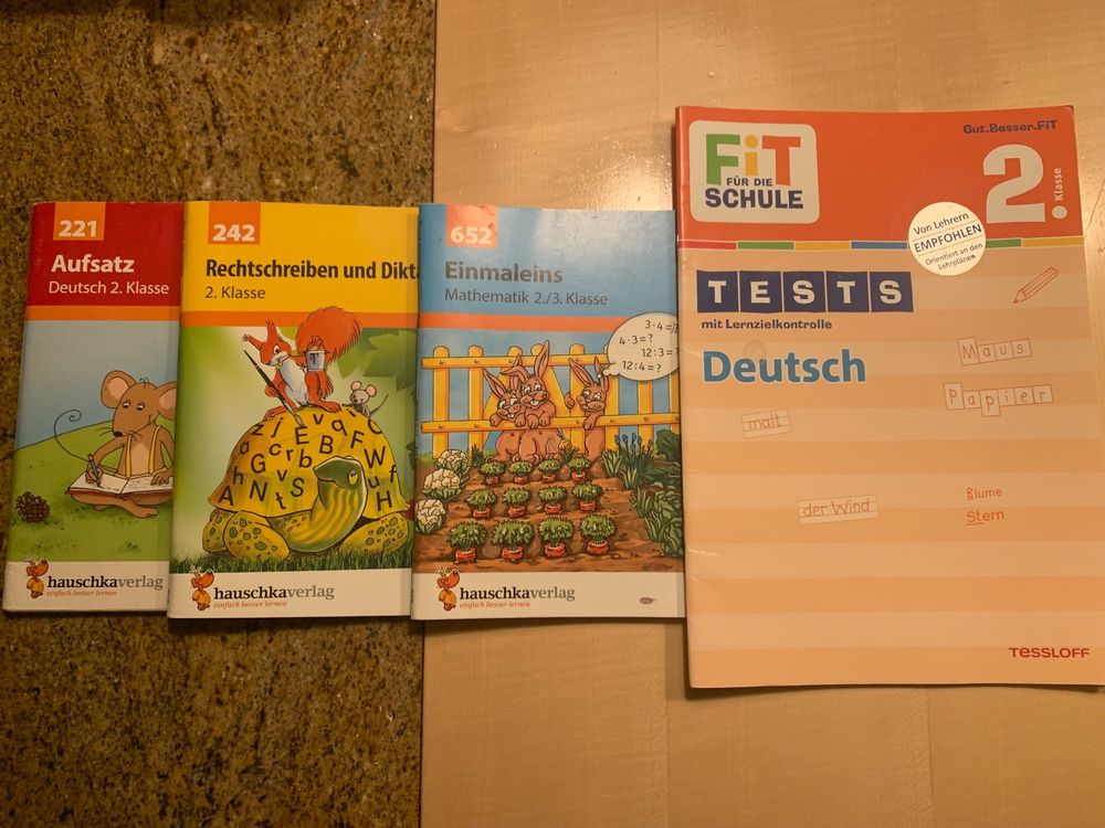 2. Klasse Schulbücher Deutsch und Mathe (Gebraucht) in Waltenschwil für