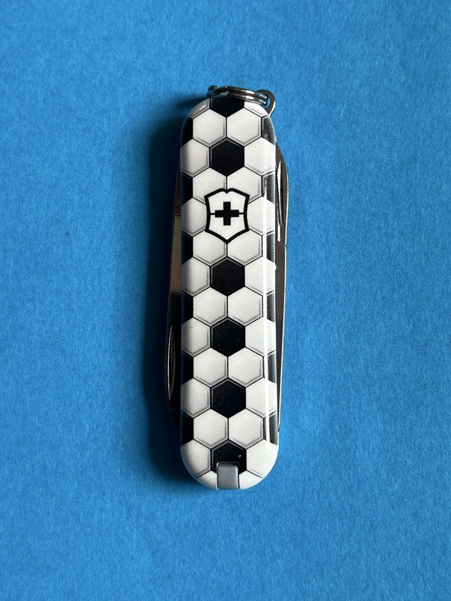 Victorinox Coltelli tascabile: Victorinox Classic  – Nuovo (secondo la descrizione) da Trimstein venduto da Zenzi73