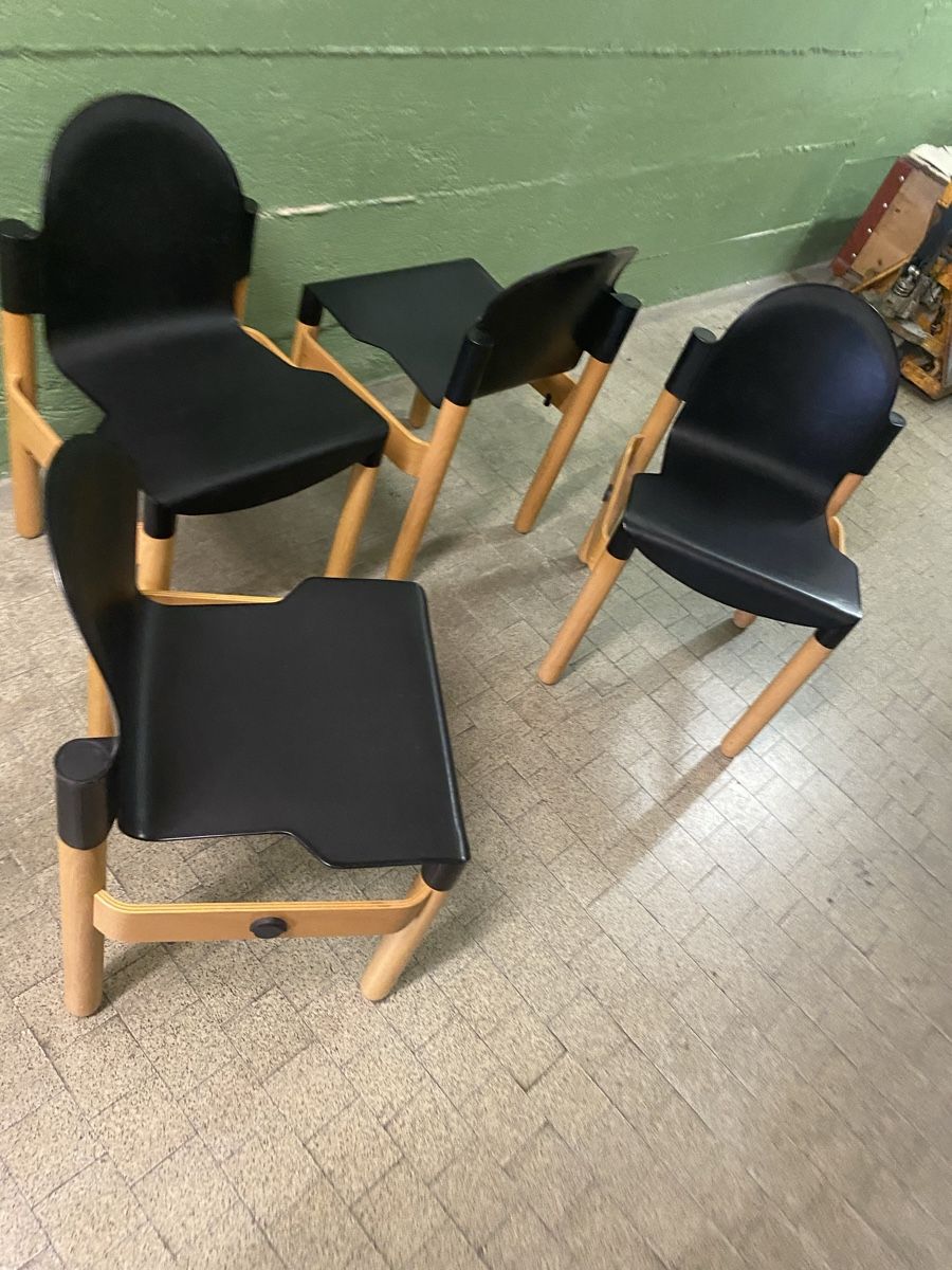 Thonet Sedie: 4 Thonet Stühle lieferbar – Usato da Basel venduto da MaschinenSchweiz 1