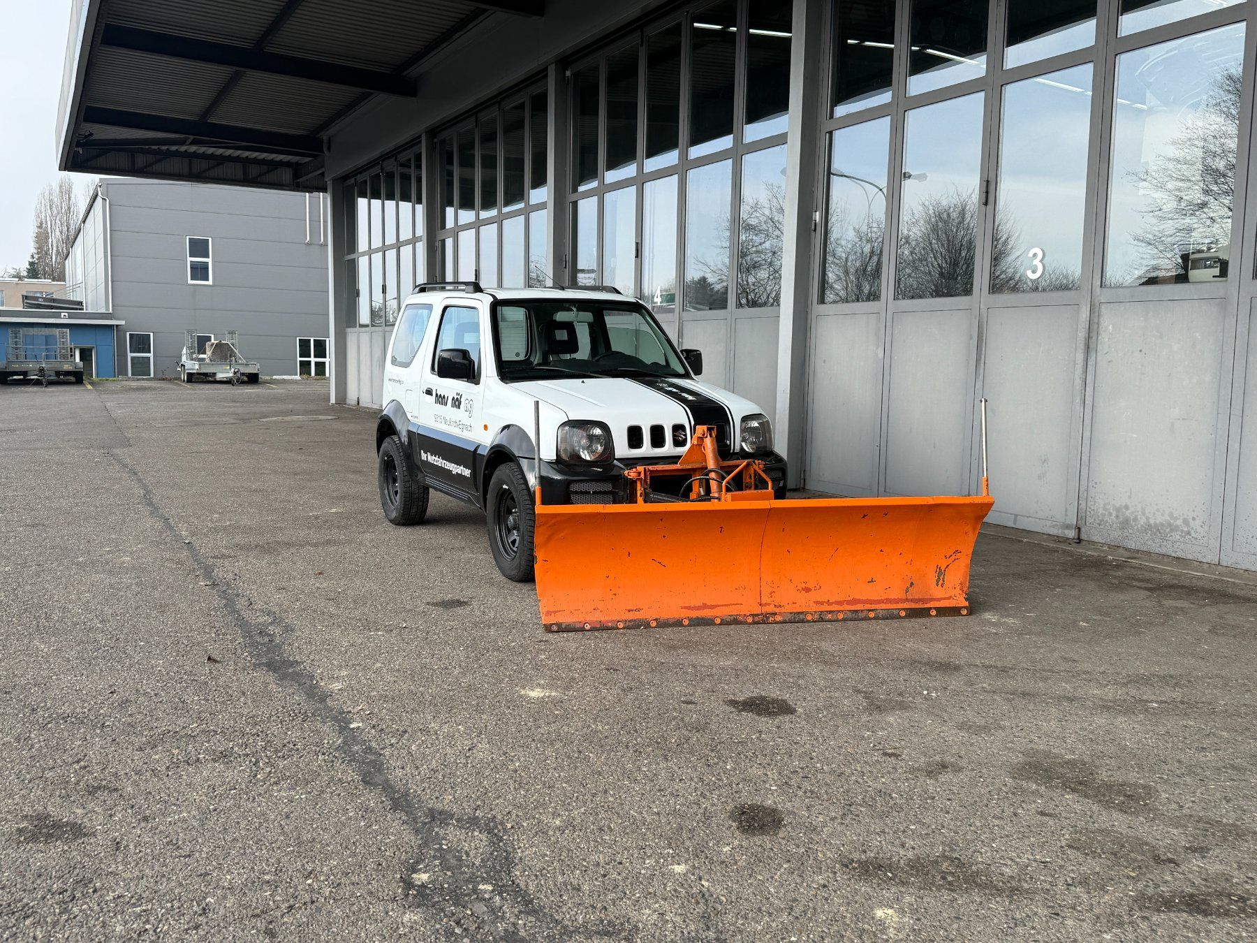 Suzuki Autos: Suzuki Jimny 1.3 Schneepflug – Gebraucht aus Neukirch (Egnach) von Hanag1 1