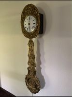 Wanduhr Pendeluhr goldfarben antik dekorativ gebraucht