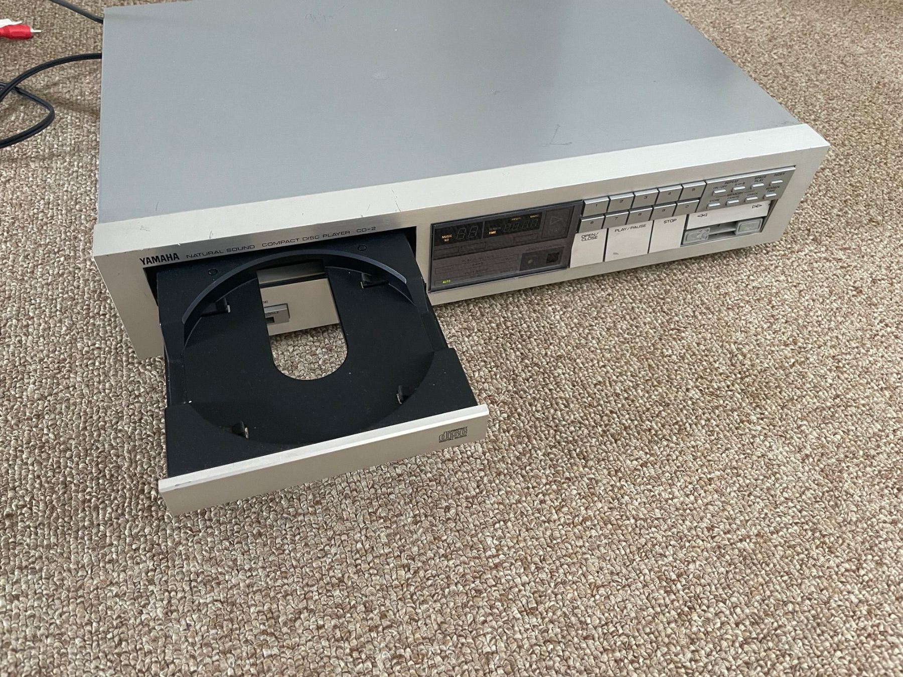 CDs: CD-Player Yamaha – D'occasion à Opfikon par golomb 2