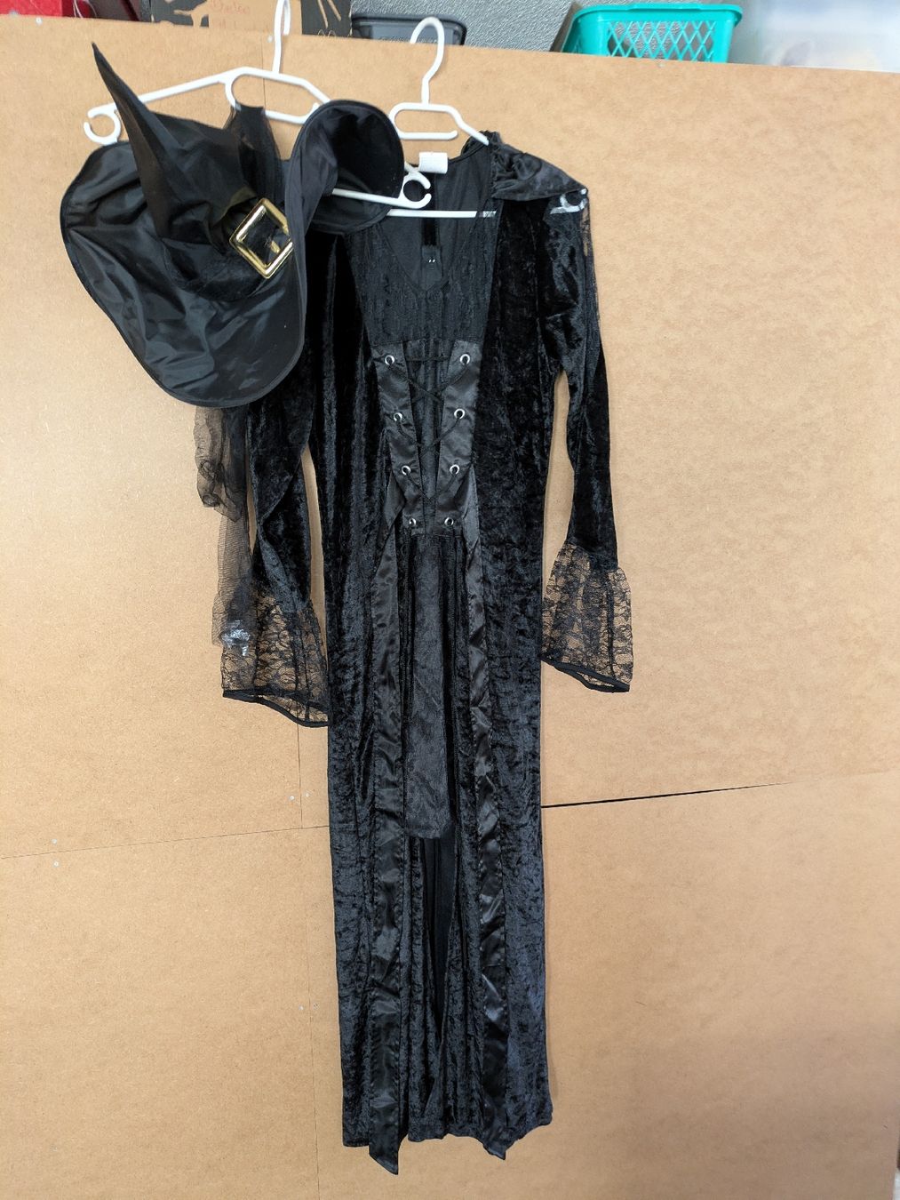 Costumi: Halloween Damen Kostüm – Usato da Interlaken venduto da stalfran