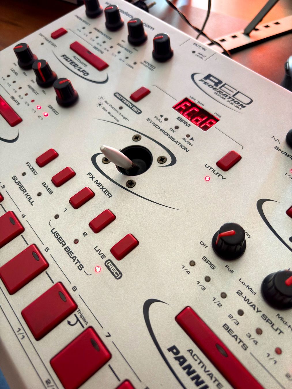 Strumenti musicali: RED Sound Federation BPM FX dj effects unit – Usato da Lausanne venduto da mpampouras 4