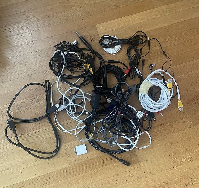 Câbles: Diverse Kabel – D'occasion à Wildhaus par Yoursports