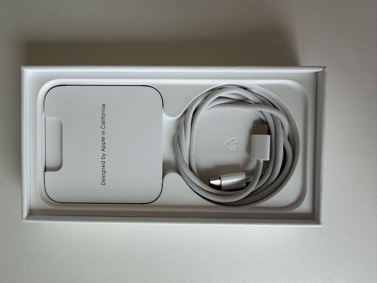 Apple Handys / Smartphones: Apple iPhone 15 Pro, Black Titanium, 256GB – Gebraucht aus Zollikon von Romainporot 4