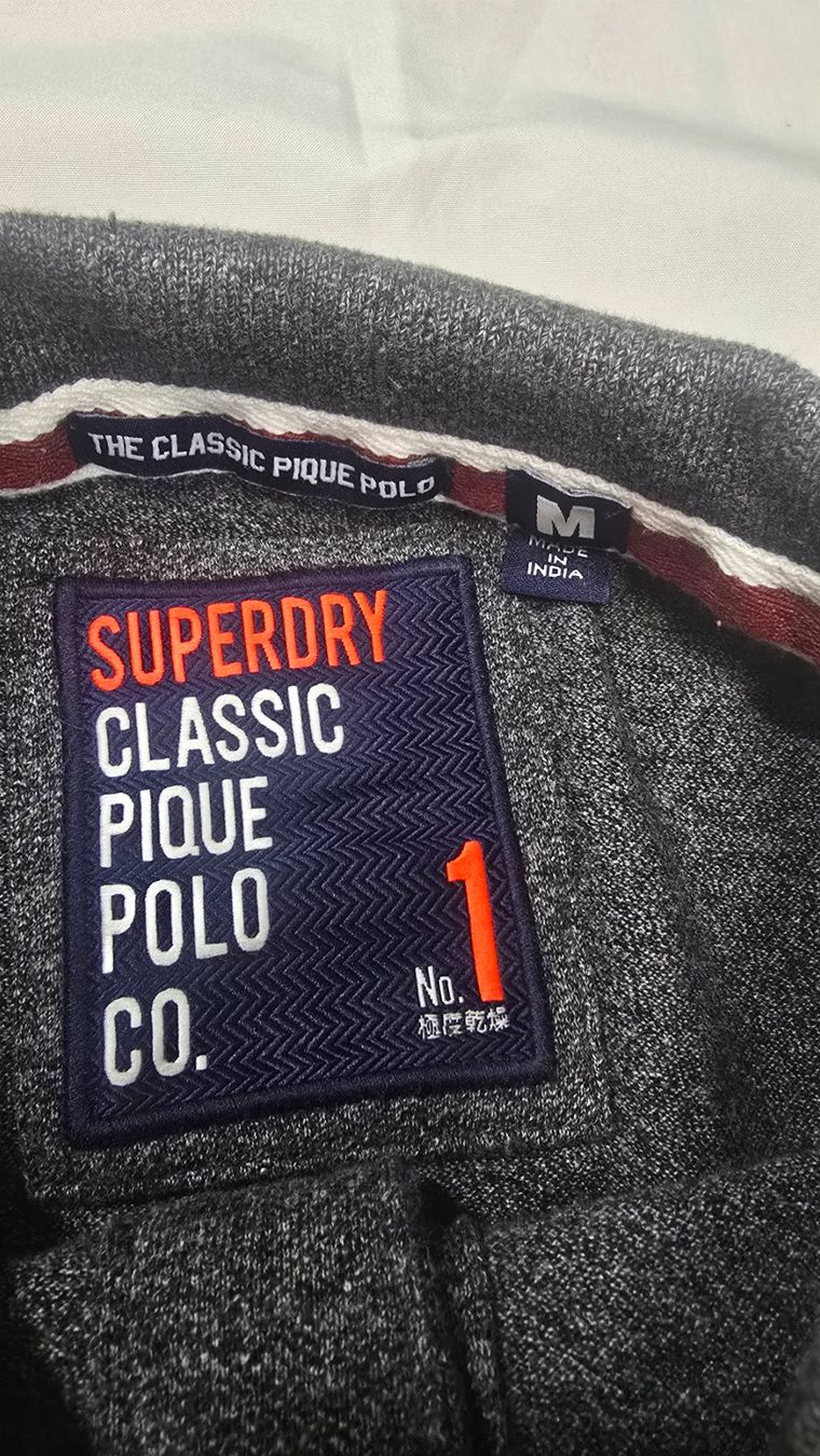 Superdry Magliette Polo: 2x Polo Shirts von Superdry Grösse M/S – Usato da Löhningen venduto da Sanmyk 5