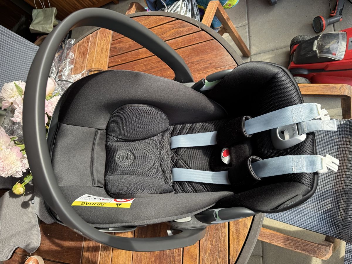Cybex Marsupi portabebè: Cybex i-Cloud T-System Babyschale – Usato da Baar venduto da Peasche