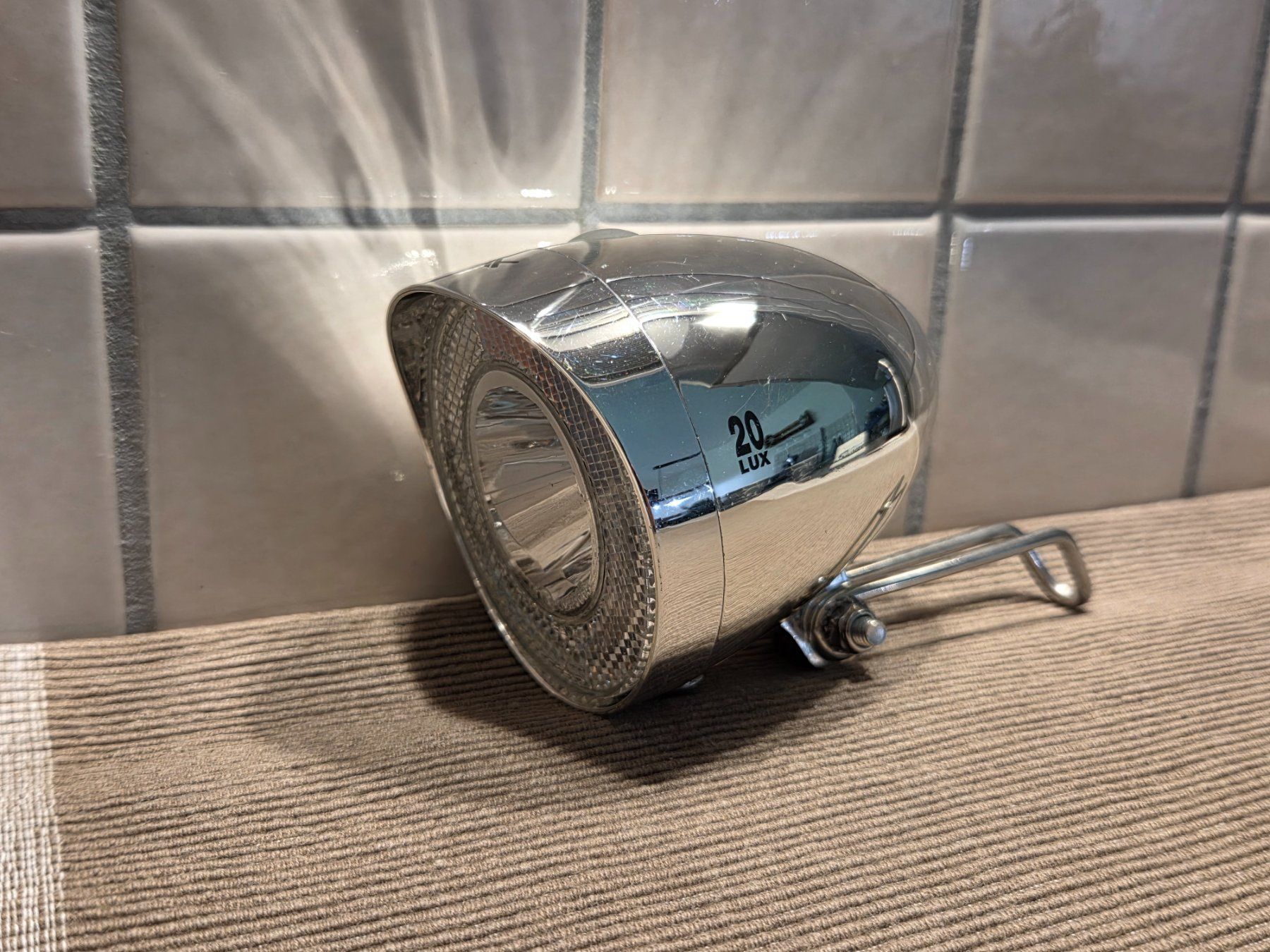 Ersatzteile: XLC Batterie Frontlicht Export CL-E01 Chrom 20 Lux – Gebraucht aus Rotkreuz von vabu33