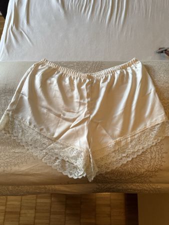 Tezenis Shorts, Beige mit Spitze, Grösse L