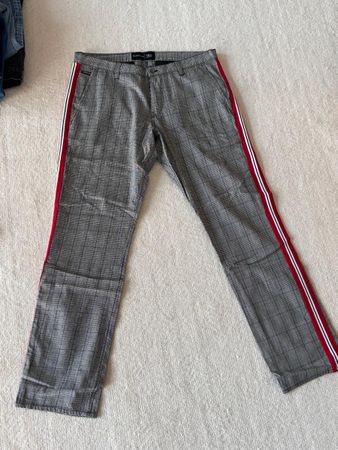 Highland Regular Fit Plaid Pants - Size 36W - Stylish Now!