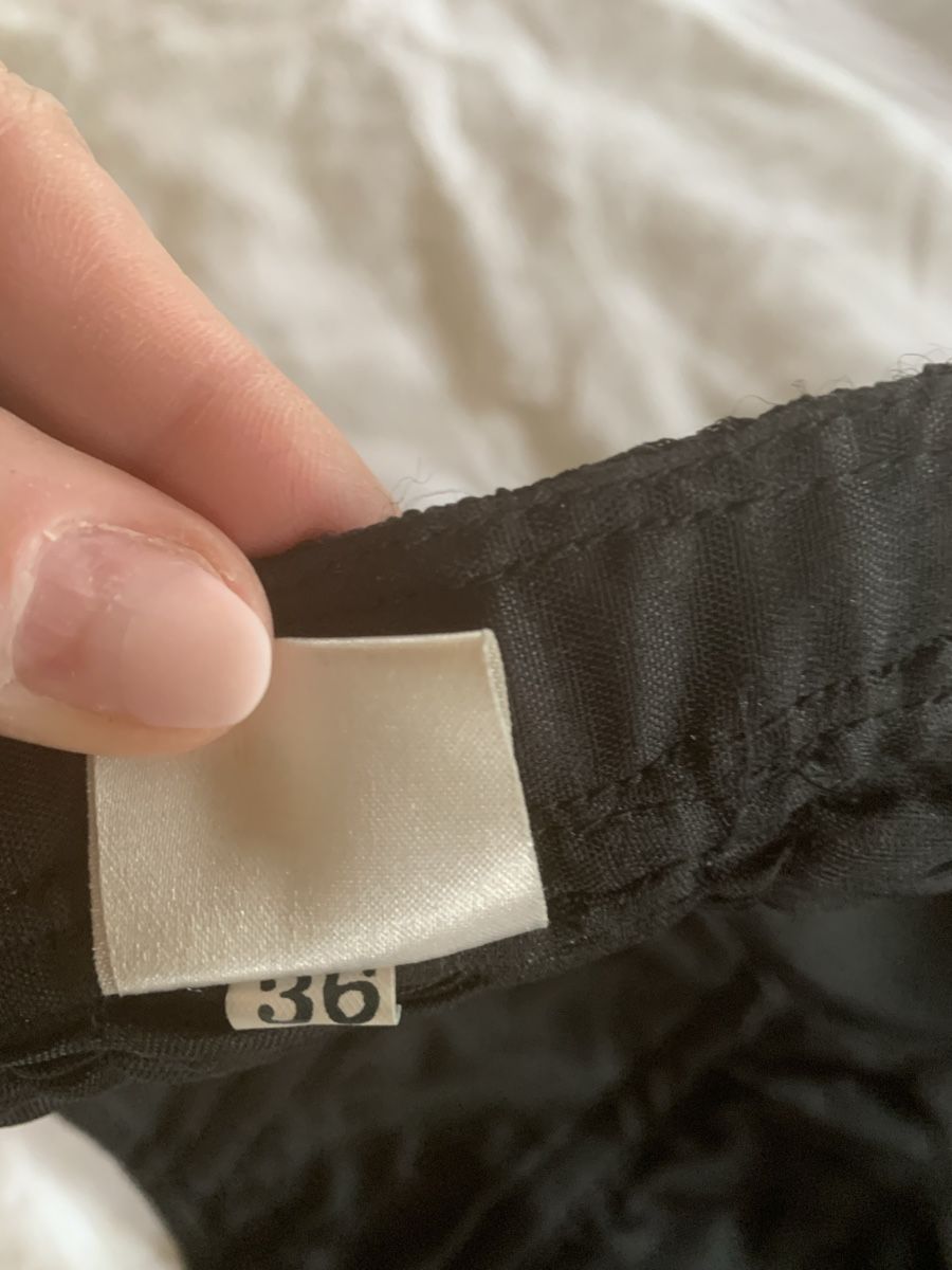 Top: Bustier schwarz mit Perlen Gr. 36 – Usato da Kaltbrunn venduto da Modern 3