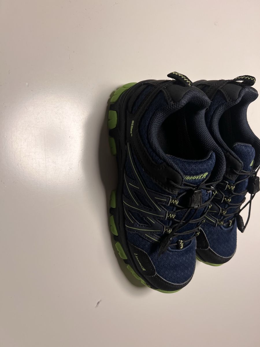 Scarpe da uomo: Chaussures de randonnée enfant,  taille 34! – Usato da Cologny venduto da aidakr 3