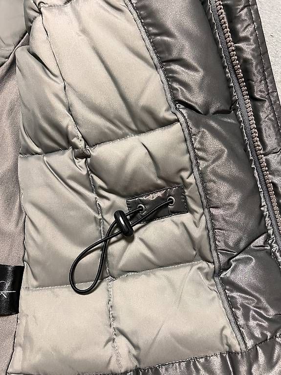 Calvin Klein Giacche: Calvin Klein Winterjacke mit Pelz M – Usato da Sargans venduto da jenabek 4