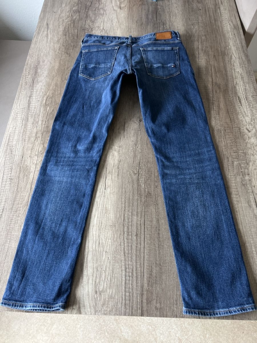Tommy Hilfiger Jeans: Tommy Hilfiger – Gebraucht aus Binningen von salentino4ever 2