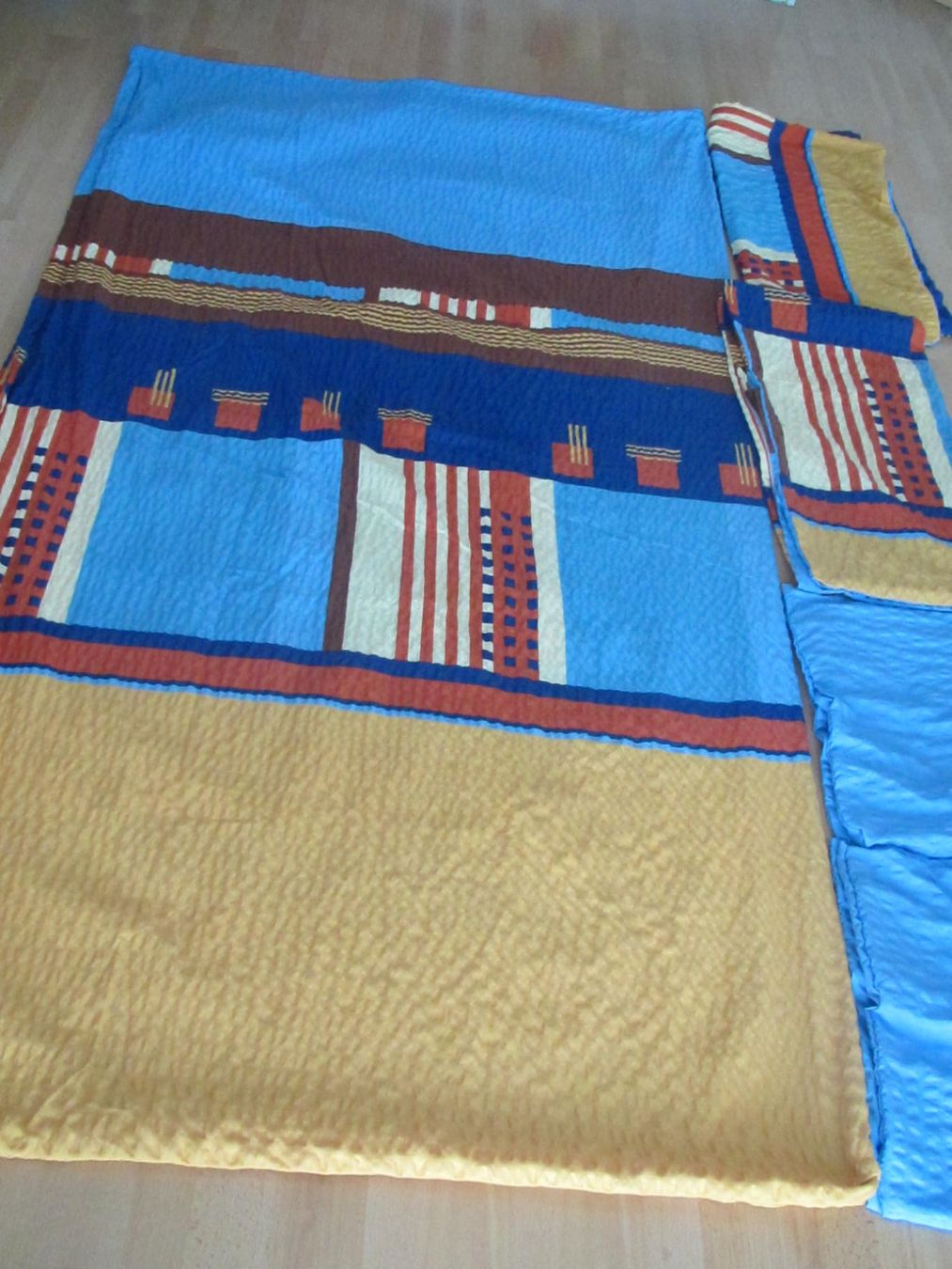 Biancheria da letto: HOUSSE DE COUETTE ET 4 COUSSINS – Usato da Murten venduto da Selliot