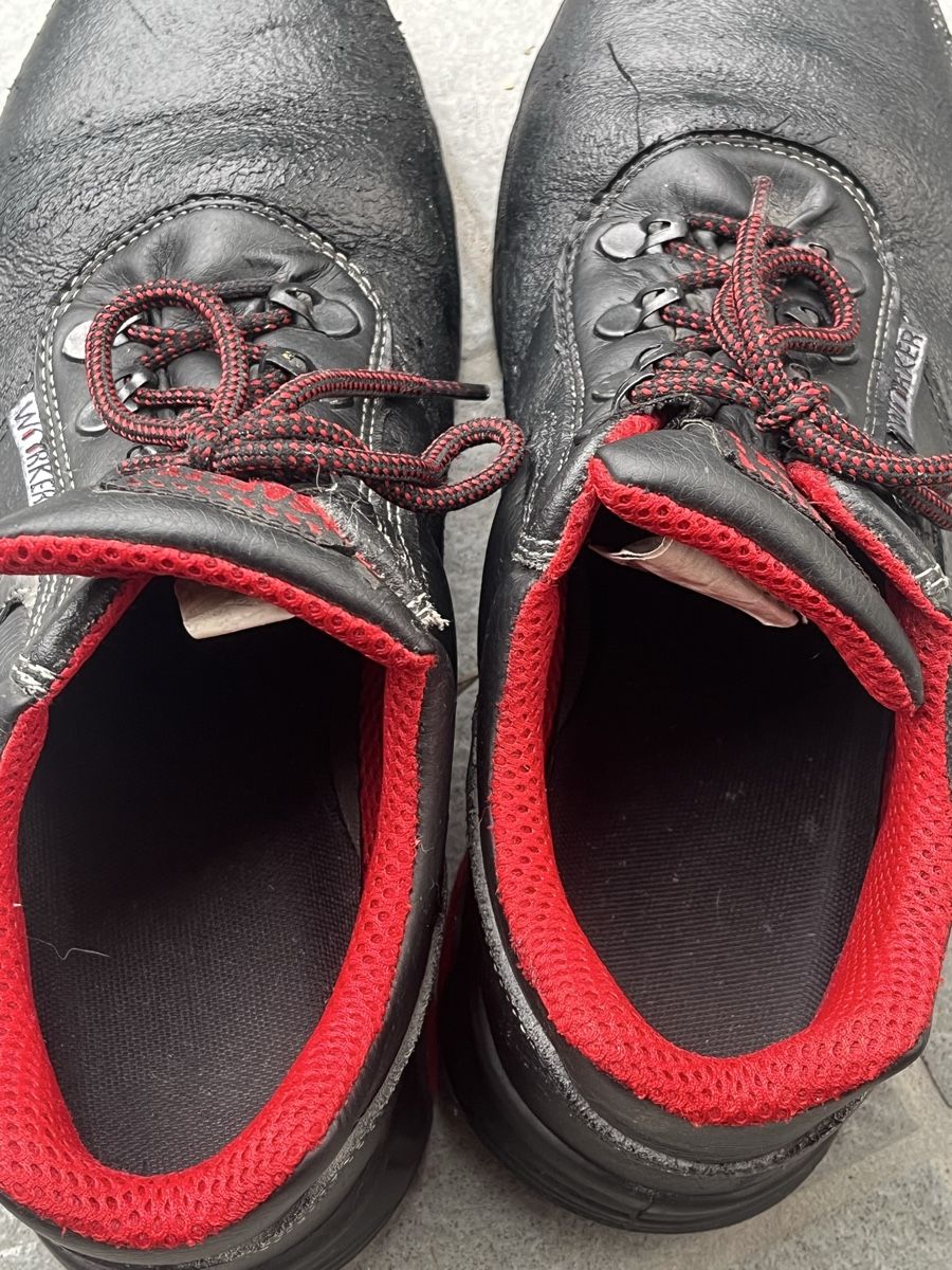 Scarpe da uomo: Arbeit Schuhe 43 – Usato da Oberuzwil venduto da sebar2 3