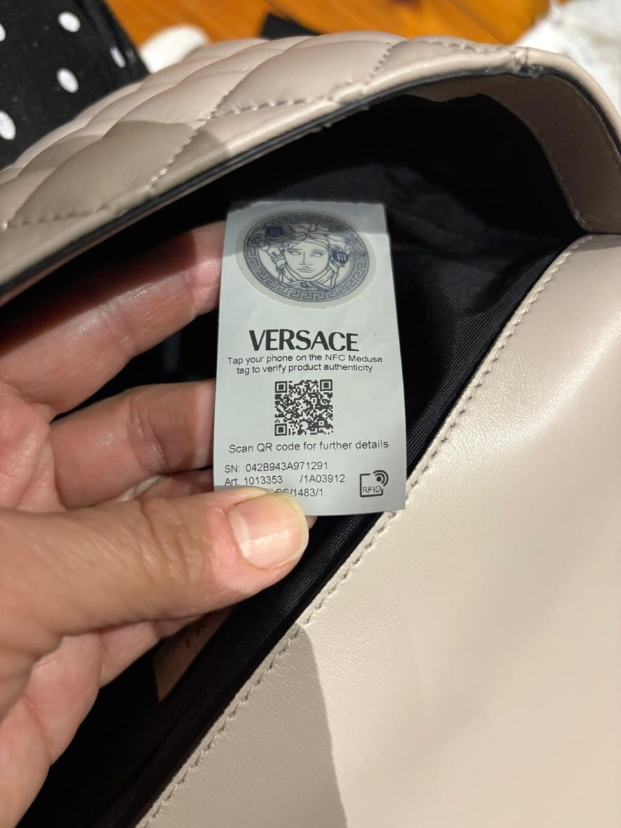 Versace Borse da donna: Versace Leather Crossbody Bag, Grey – Usato da Castel San Pietro venduto da mih_l86g 9