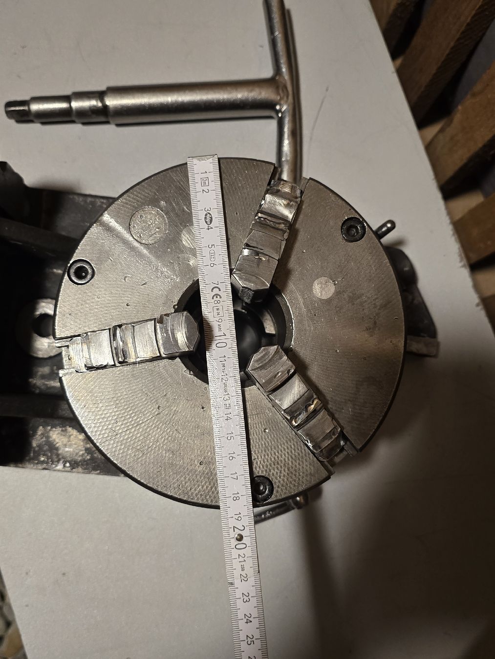 Tutti gli attrezzi: 3-Backen-Spannfutter mit Winkelplatte – Usato da Oftringen venduto da M.Marian 3