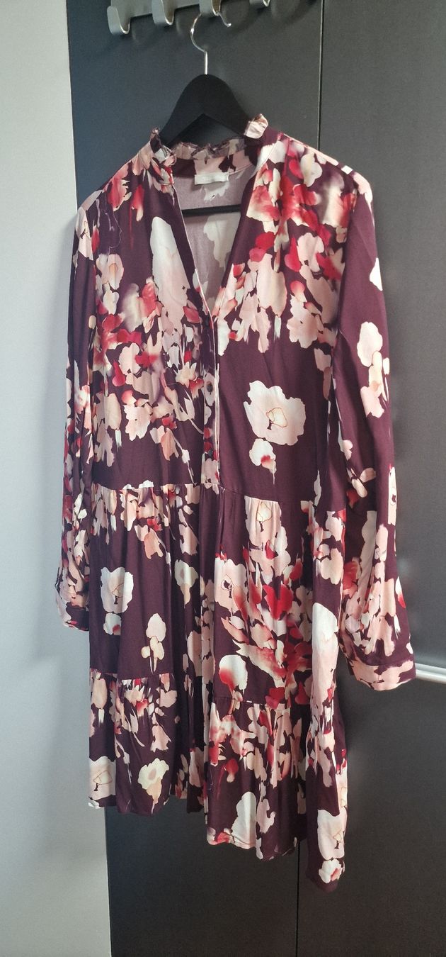 Kleider: CAFFE  Kleid  , Gr. 40/42🌸 – Gebraucht aus Chur von car_5clc
