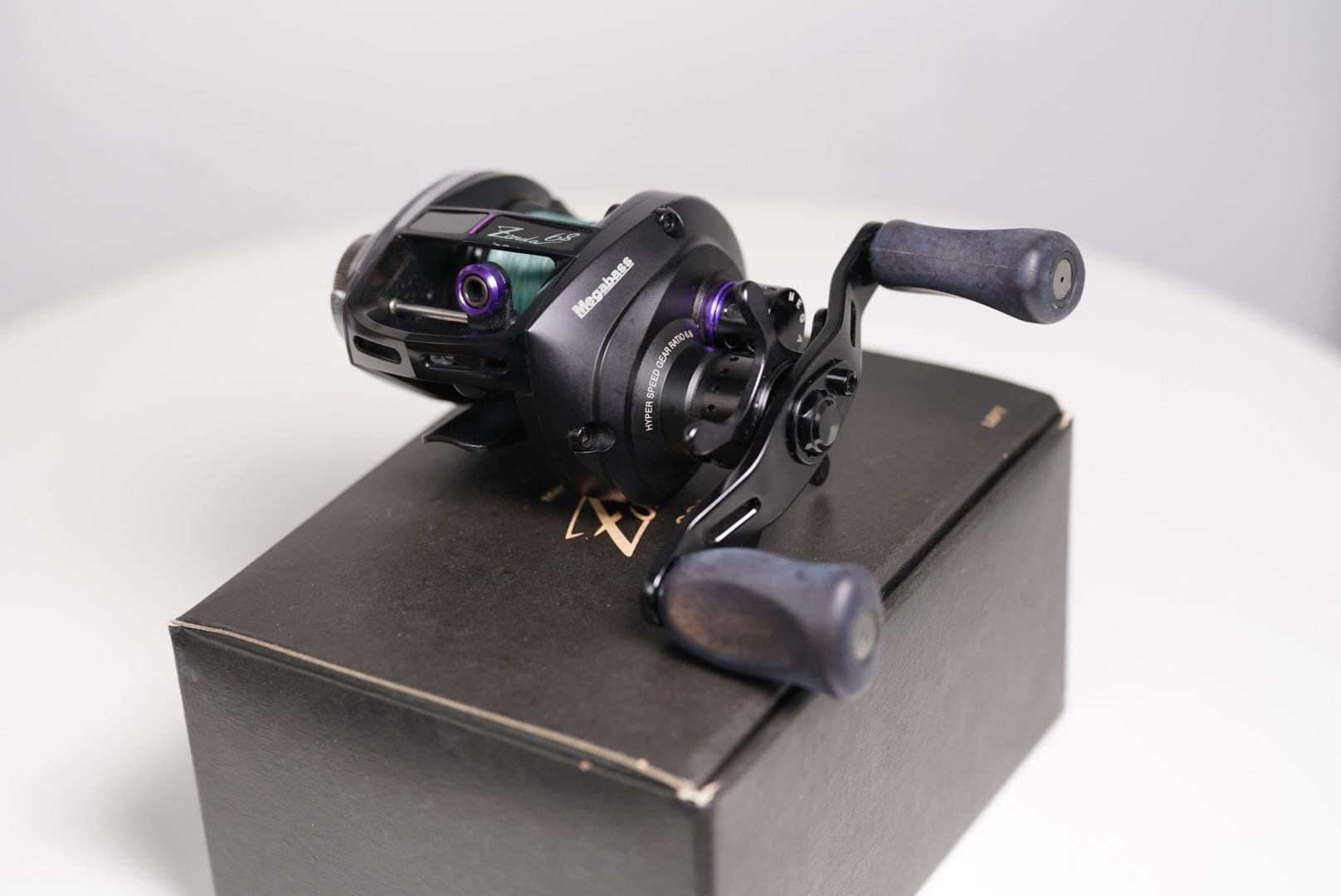 リール Megabass Zonda 68 L Megabass Zonda 68 L Zonda 68 Lリール ブラック Megabass Zonda 68 L