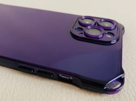 Handyhülle mit Tragegurt für iPhone 15 Pro - Violett