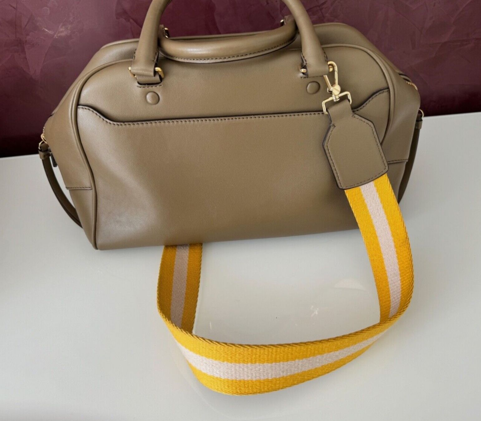 Bally Borse da donna: Bally Grosse Umhänge-Tasche Leder Taupe – Usato da Volketswil venduto da praxis12 1