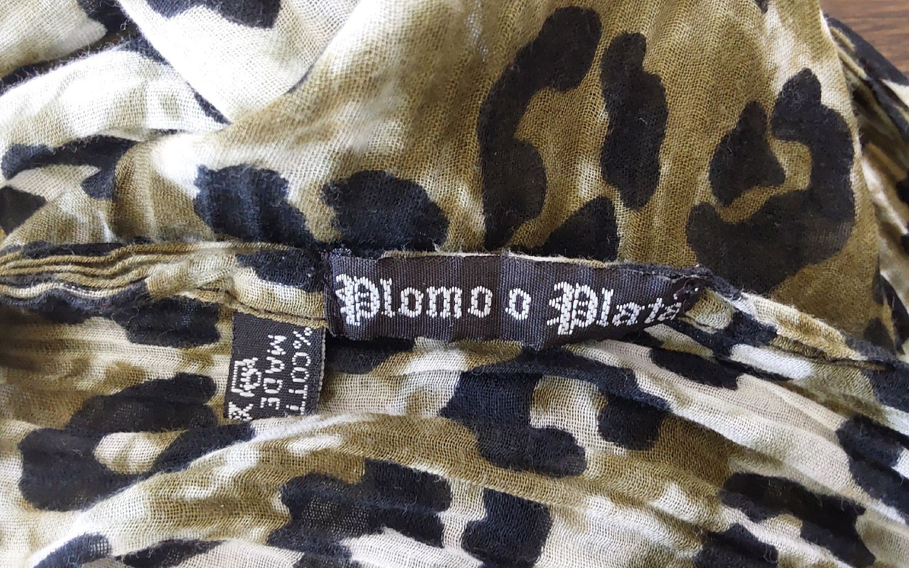 Foulard & Sciarpe: Schal Plomo o Plata mit Seide – Usato da Köniz venduto da scopello12 5