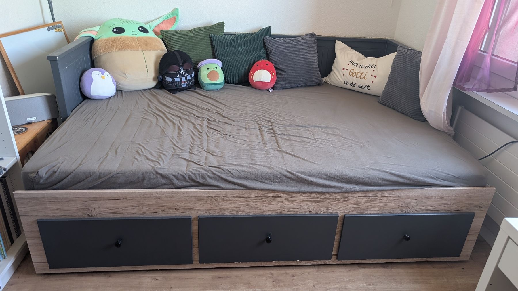 Ikea Letti: Hemnes ausziehbares Bett – Usato da Bremgarten AG venduto da Tabea1108