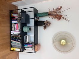 Niedriges Regal / Sideboard