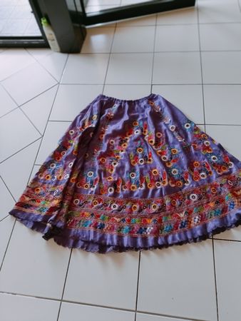 Gonna lunga viola ricamata taglia L/M