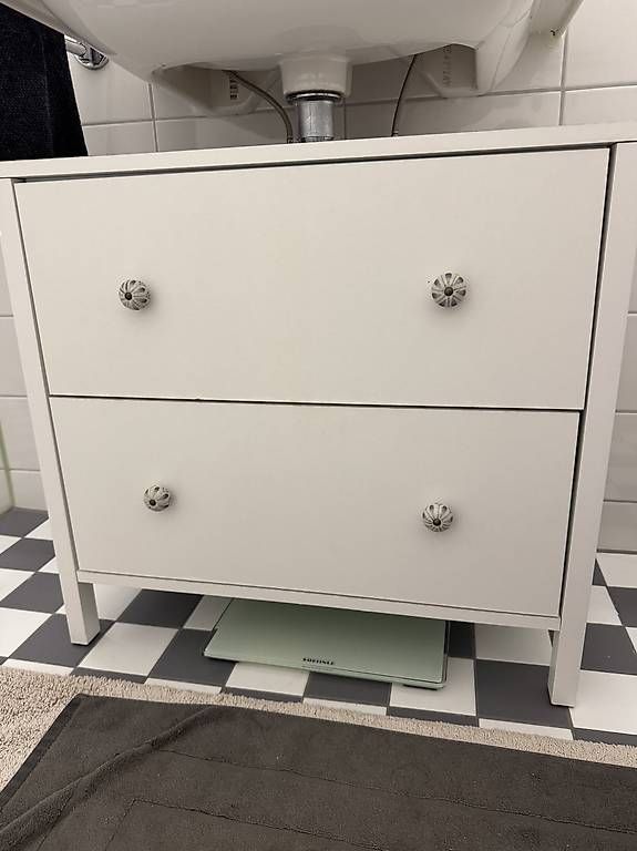 Commodes: Bad Kommode  – D'occasion à Wädenswil par Pearl7792 1