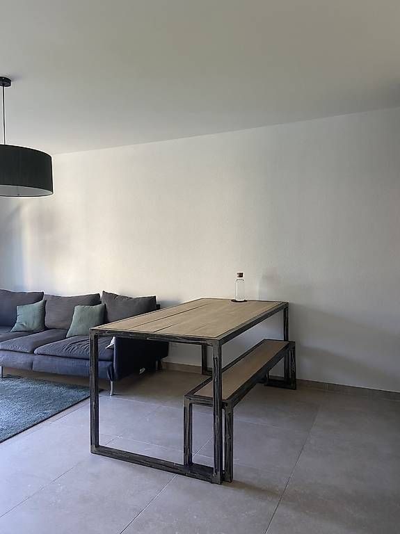 Tavoli: Grande table de salon avec banc  – Usato da Aigle venduto da lhe_s79m