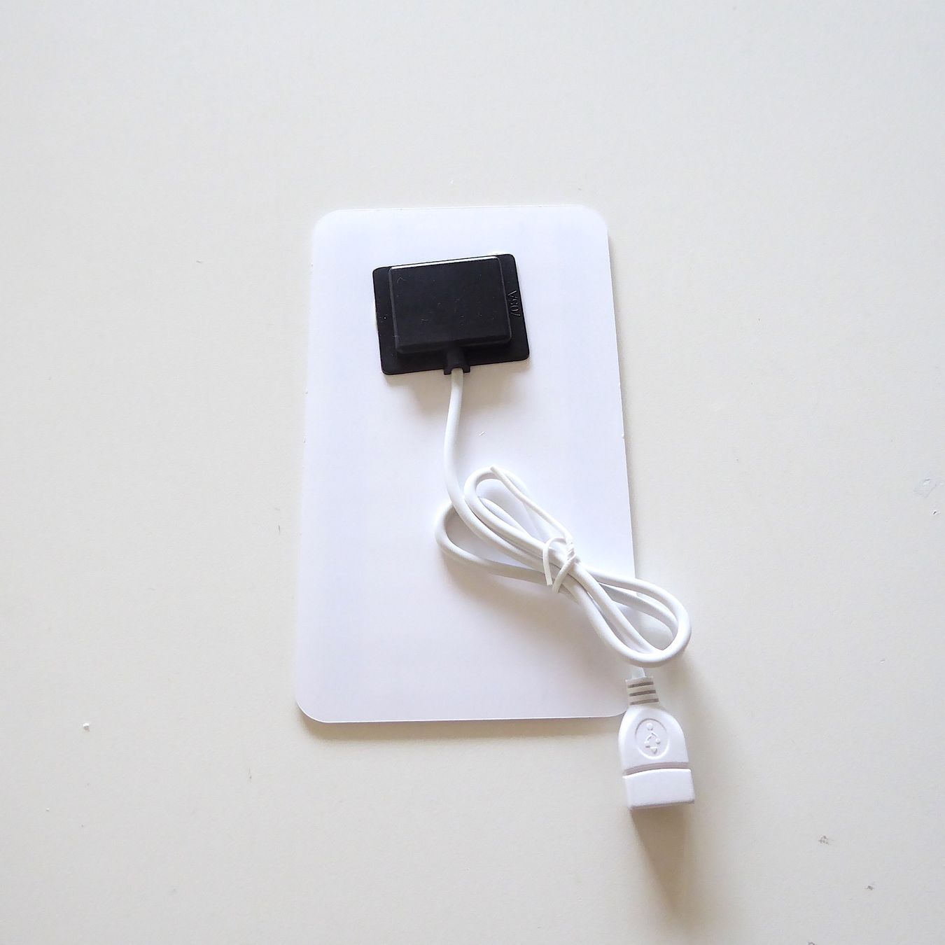 Dispositivi a energia solare: Solar Panel mit USB-Anschluss - Ladegerät – Nuovo (secondo la descrizione) da Basel venduto da Kunterbunt12 1