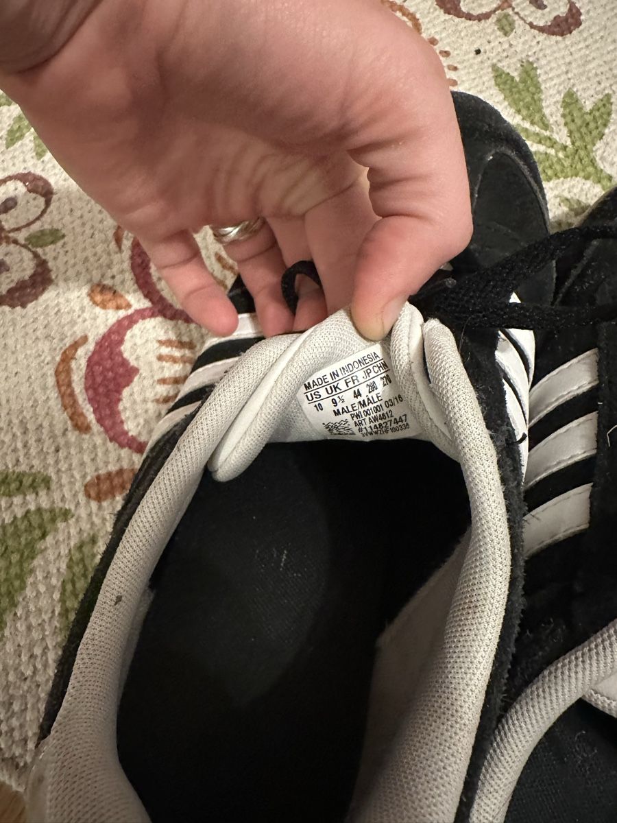 Adidas Herrenschuhe: Addidas Schuhe Wildleder 44 – Gebraucht aus Burgdorf von flu_ylc7 1