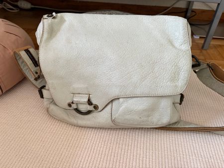 Umhängetasche aunts & uncles Leder weiss used look