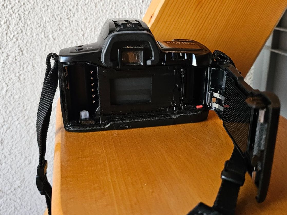 Minolta Kamera: MINOLTA DYNAX 303si Fotokamera – Gebraucht aus Geuensee von JeMaUrPe 1