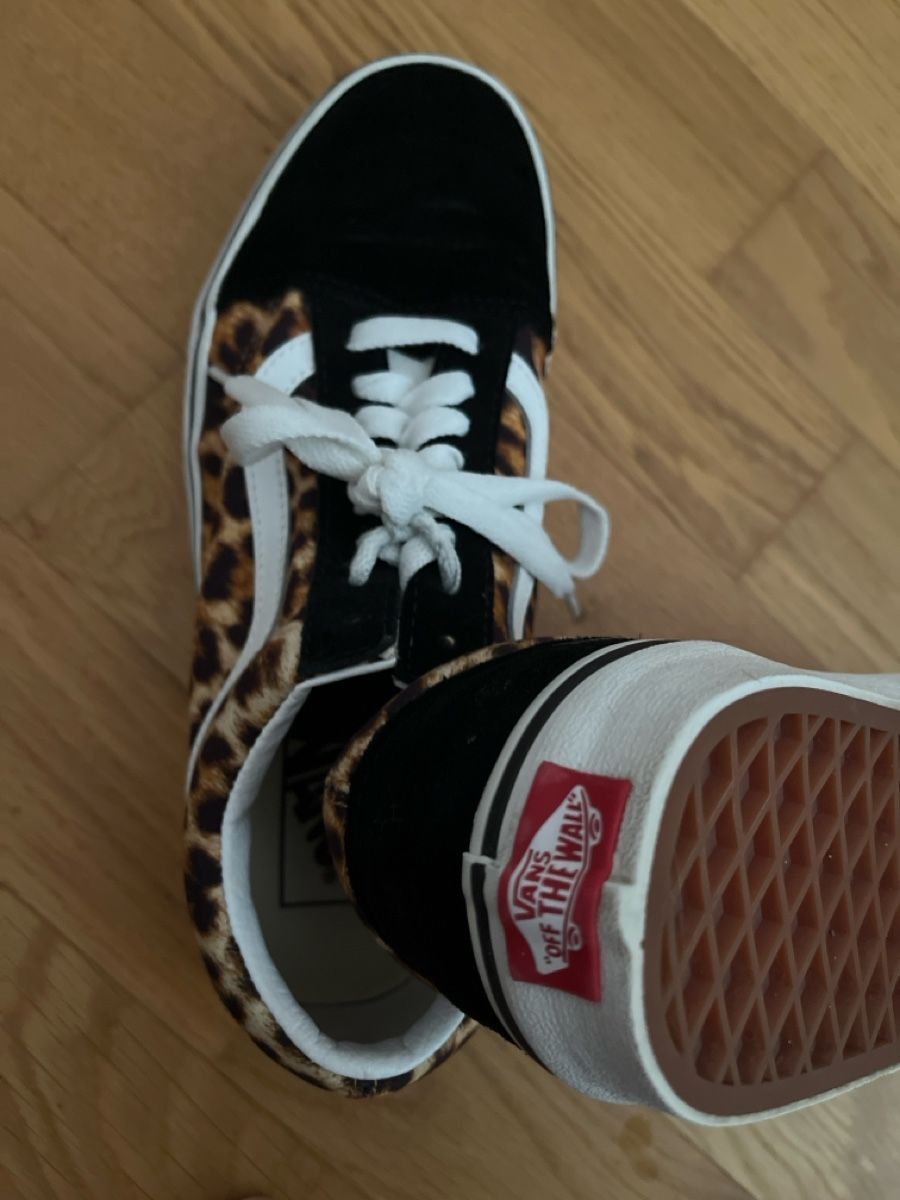 Vans Scarpe da donna: Vans Old Skool Leo Schwarz Grösse 40 – Usato da Lyss venduto da dom_tj5h 3