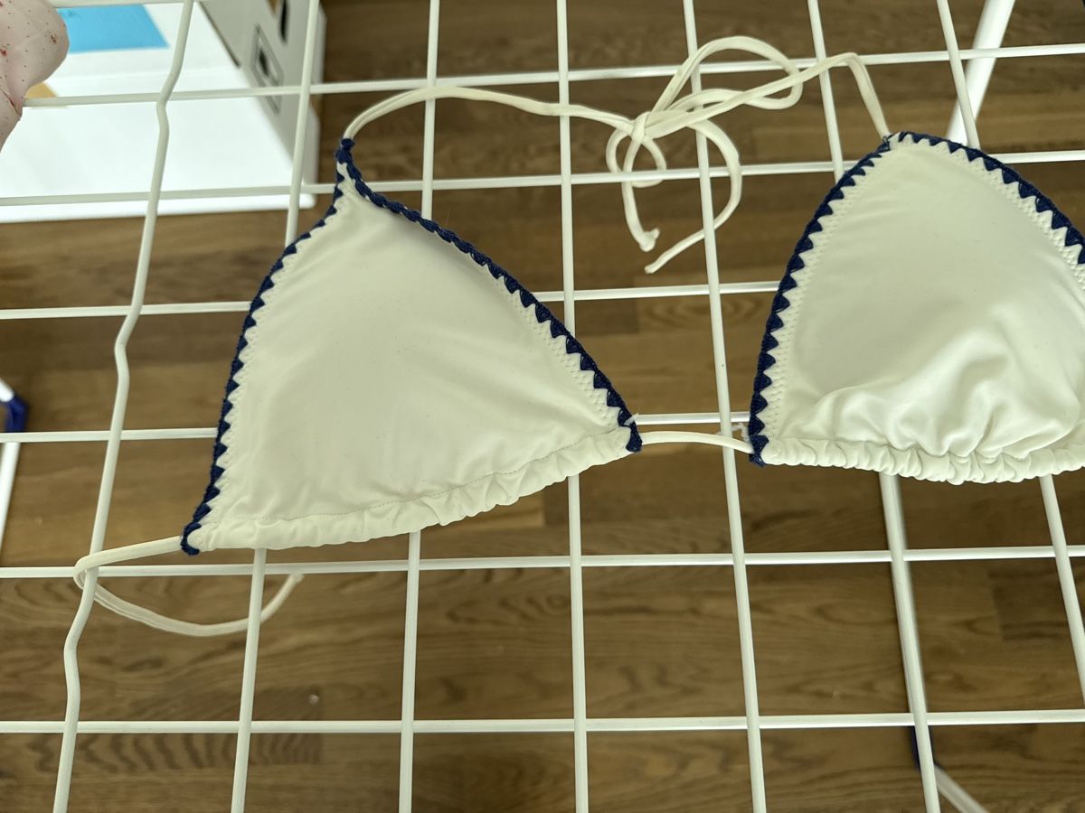 Maillots de bain & Bikinis: Bikini oberteil weiss  – D'occasion à Zürich par bia_6kmj 1