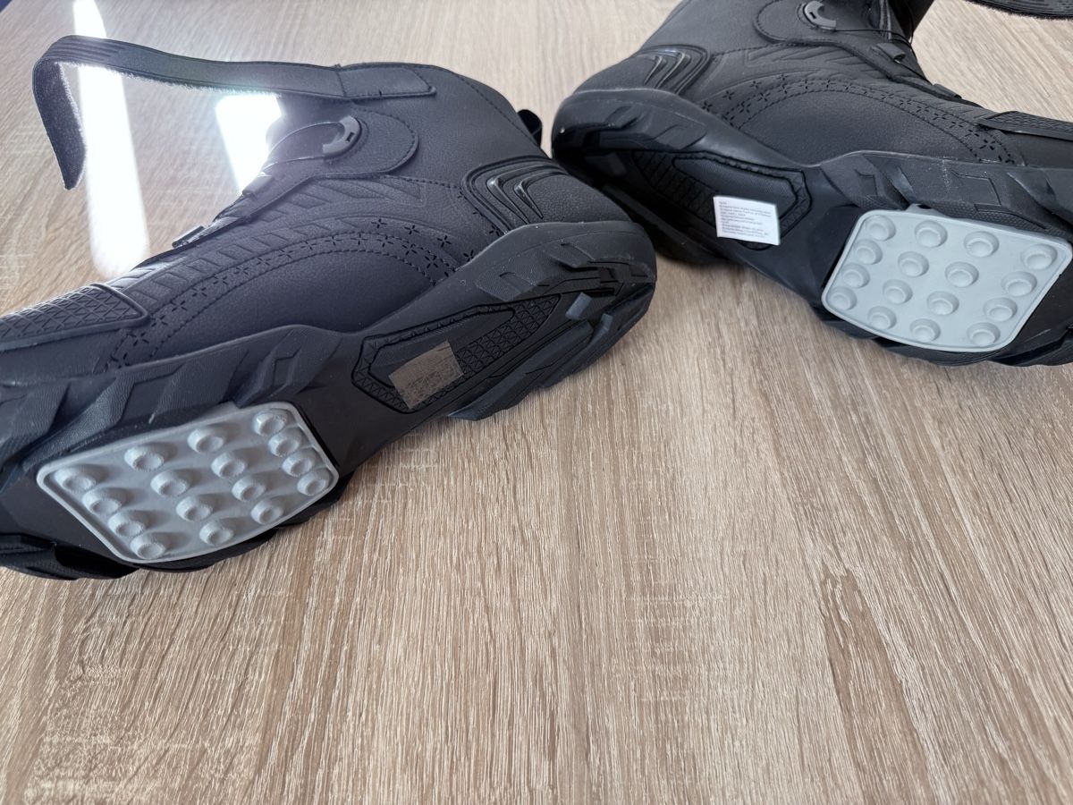 Scarpe da uomo: Chaussure moto  – Nuovo (secondo la descrizione) da Plasselb venduto da val_6dkn 1