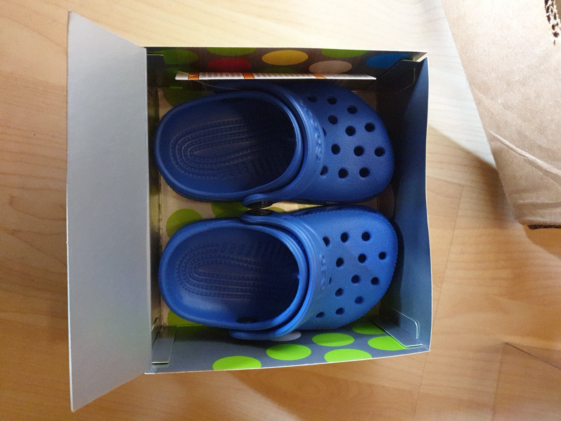 Crocs Scarpe per ragazzi: Crocs grösse 17-19 – Nuovo e nell'imballaggio originale da Reutigen venduto da Easy0807 1