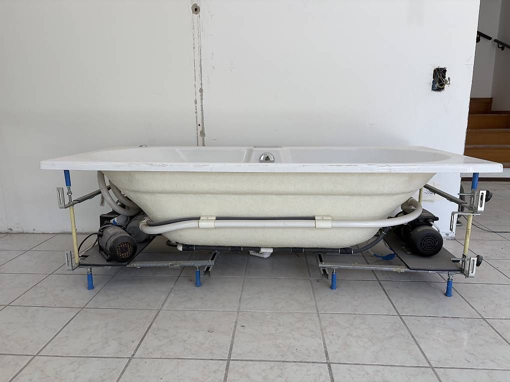 Whirlpool: Vasca idromassaggio – Usato da Frasco venduto da lidio.giottonini 4