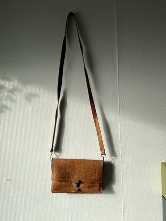 Echtleder Umhängetasche Braun - mit Prägung/Muster