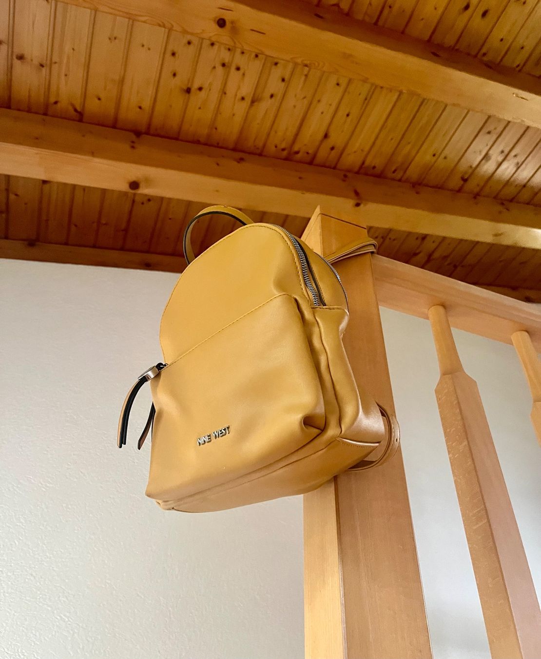Zaini: Petit sac à dos jaune mignon Nine West – Usato da Ardon venduto da chl_j2df 1