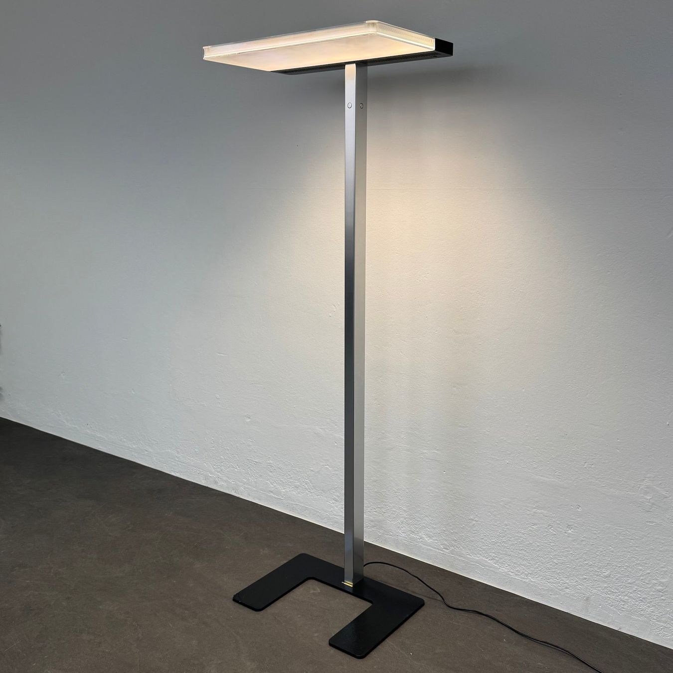 Zumtobel Lampen: Zumtobel Basic LED Stehleuchte – Gebraucht aus Schönenwerd von mcofficeshop 2