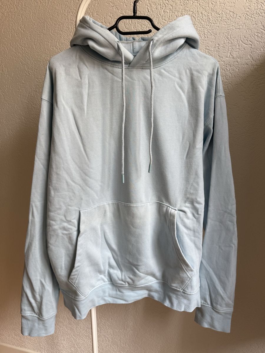 Maglioni & Felpe: Sweat à capuche bleu clair Basiguy, t.L/40 – Usato da Tavannes venduto da Thriftshop