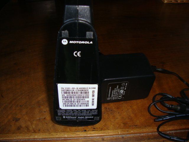 Modem & Router: Motorola SURFboard SB5101 Kabelmodem mit Netzgerät 12V – Usato da Bern venduto da carola31 4
