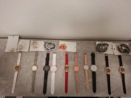10x funktionierende Armbanduhr als Set inklusive Armbänder