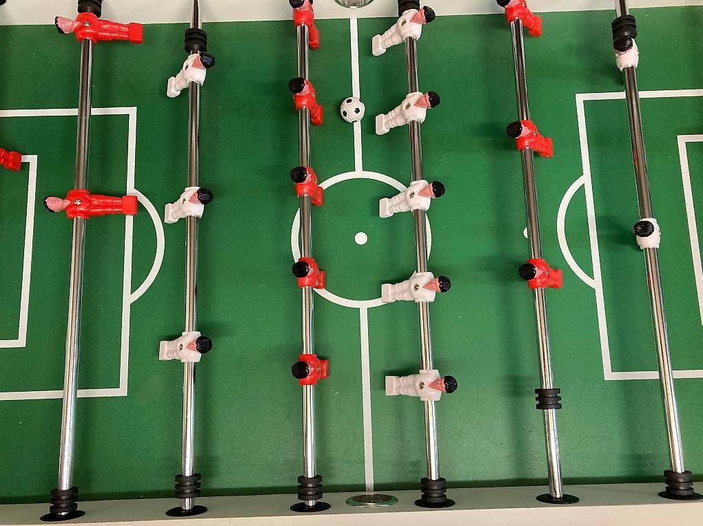 Giochi: TschütteliKaschten / Tischfussball / Töggelikasten – Usato da Niederuzwil venduto da Gent7000 3